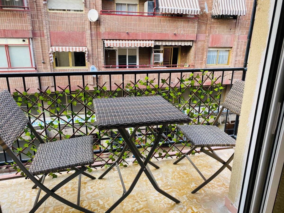Centro Ciudad Apartamento Entero Аликанте Экстерьер фото